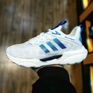 کفش ورزشیadidas boost