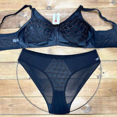 شارژ مجدد ست لباس زیر بدون‌فنر️سایز: 75 80 85 90رنگ:  مطابق عکس-130299