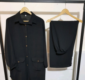 ست مانتو شلوار ابروبادی نرم و لطیف مدل دو جیب