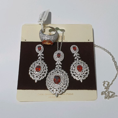 سرویس تمام‌ جواهر کوبیک زیرکون با روکش رادیوم سلطنتی برند celin ایتالیا