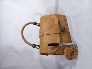 کیف دوشی خردلی مدل شنل