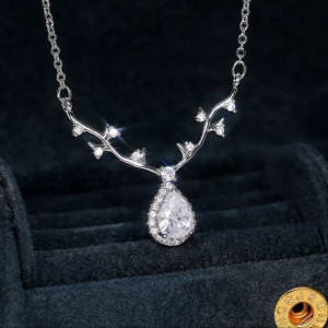 گردنبند نگین اشکی با شاخ گوزن کد XL175