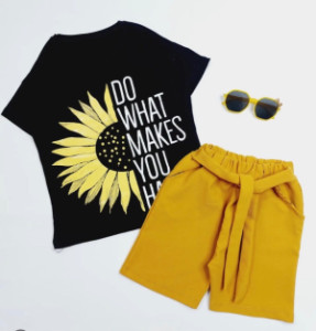 ست تیشرت و شلوارک آفتابگردان