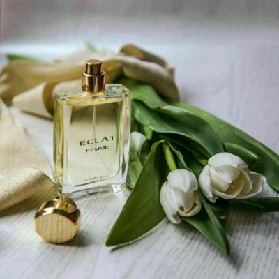 عطر زنانه اکلت فم