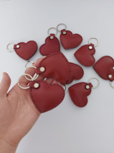 جاکلیدی چرم طبیعی طرح قلب