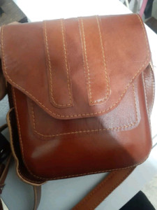 کیف رودوشی چرم طبیعی گاوی دستدوز