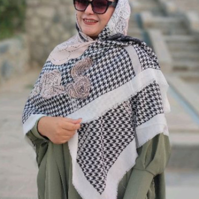 روسری سیا اسکارف