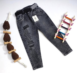 شلوار مام کمرکش چاپ روزنامه ای اسپرت همراه باکمربند