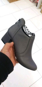 زنانه پاشنه دار