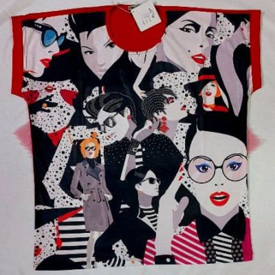 تیشرت نگین دار