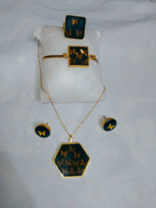 نیم ست داخل کار