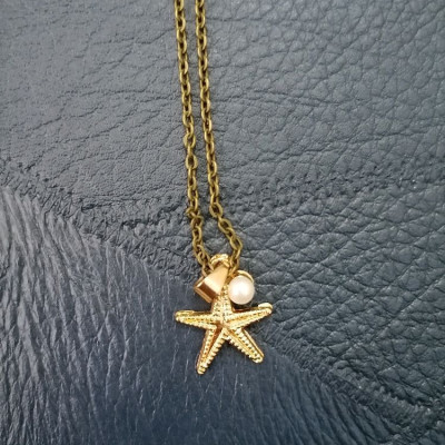 گردنبند طرح ستاره