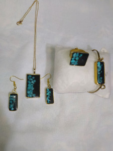 میکس ست فیروزه ای و مشکیمون