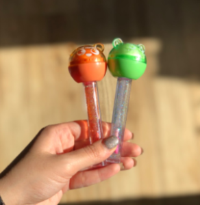 برق لب و‌بالم لب ابنباتی