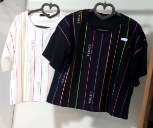 کراپ پنبه ای راه راه در دو رنگ سفید و مشکی VOGUE