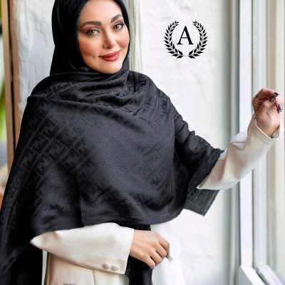 روسری مشکی نخی ژاکارد قواره 140 طرح جیوانچی