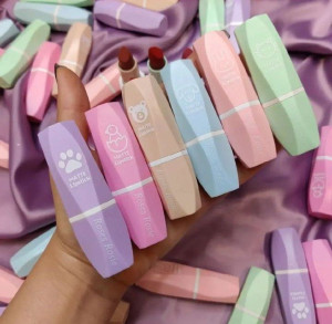 پک 6 تایی رژ لب های رنگی رنگی و فانتزی رزز رزی️Roses Rosie️