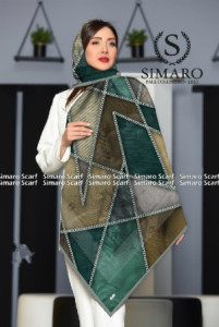 روسری کرپ حریر طرح سرامیکی قواره 140 دوردست دوز