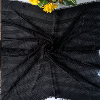 روسری پلیسه مشکی دور ریش جنس نخ لطیف بسیار شیک