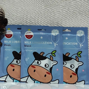 ماسک ورقه ای آبرسان شیر گاو CHOVEMOAR