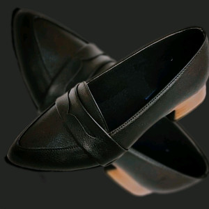 کارمندی زنانه