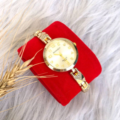 ساعت مچی زنانه نگین دار