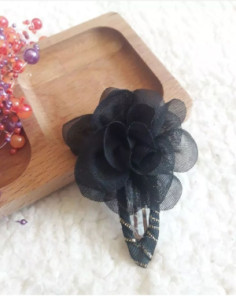 گیره تق تقی مشکی گل حریر