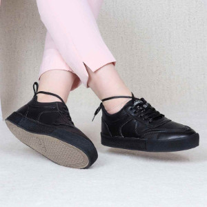 کتانی زنانه ونس سیتی سفید و مشکی