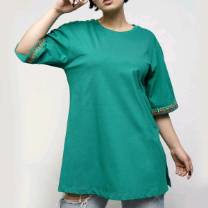 تیشرت قواره دار آستین گلدوزی