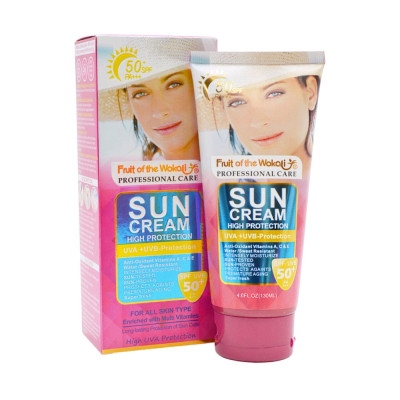 کرم ضد آفتاب بی رنگ وکالی SPF50