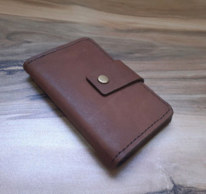 جاکارتی چرمی