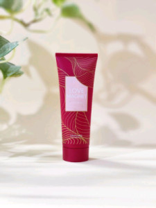 کرم دست لاو مگنت