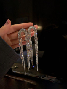 گوشواره تمام سنگ یو(u)