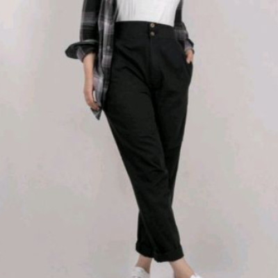 شلوار مام استایل کتان کجراه سرمه‌ای