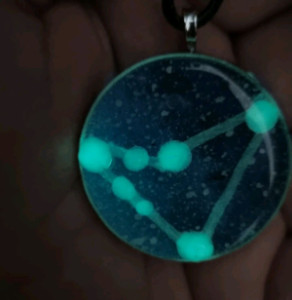 گردنبند صورت فلکب ماه تولد شبتاب