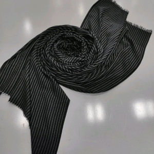 شال مشکی راه راه-120556