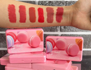 رژ لب مایع مخملی