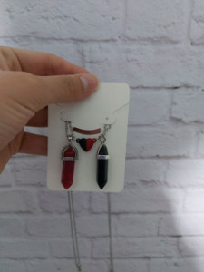 ست گردنبند منشور همراه با جعبه و زنجیر استیل