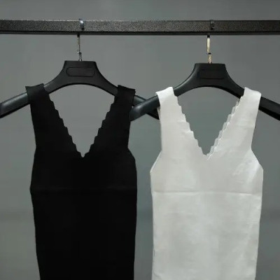 کراپ ترک یقه دلبری سفید و مشکی