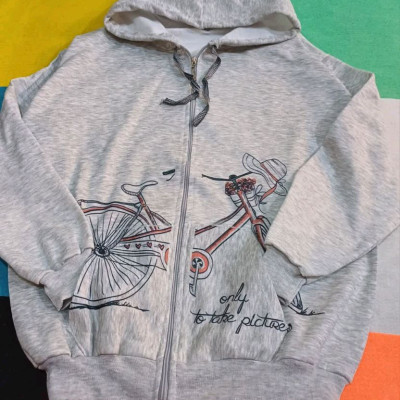 سویشرت دختراته طرح دوچرخه