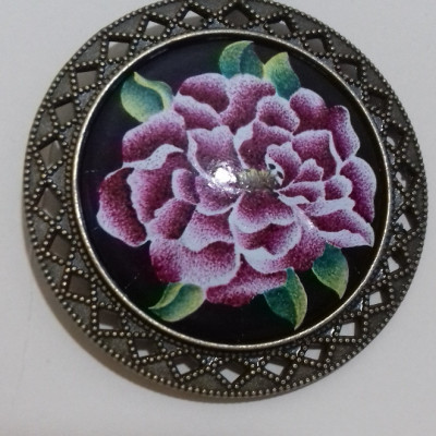 گردنبند مس و برنج طرح گل میناکاری