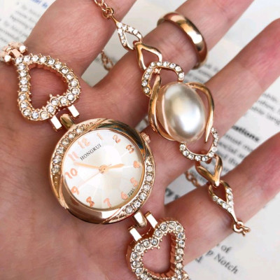 ساعت زنانه هانگری ست با دستبند و حلقه