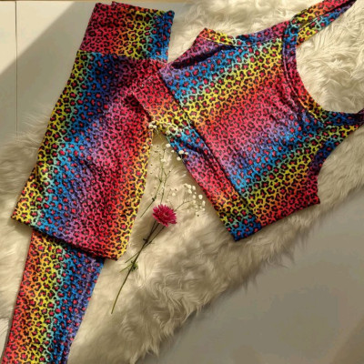 ست نیم تنه و شلوار باشگاهی